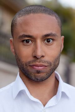 Alexis Rodney interpreta Skinny (uncredited)
