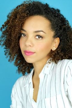Zarrin Darnell-Martin interpreta Sandra Renee