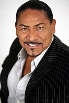 Jesse James Youngblood interpreta Dangerous Mexican