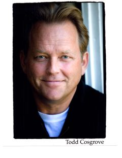 Todd Cosgrove interpreta Mailman