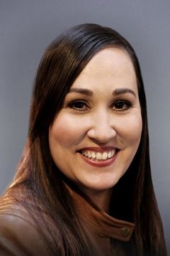Meredith Eaton interpreta Matty Webber