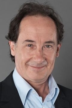 François Aubineau interpreta Concierge's Postman