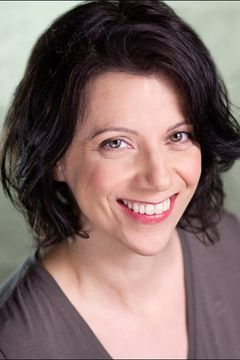 Lauren Piech interpreta Patrolwoman