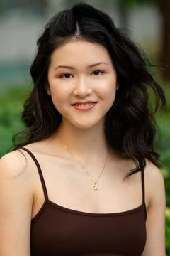 Isabella Wei interpreta Posy Li