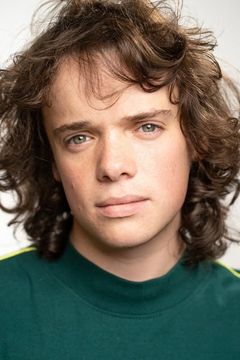 Drew Scheid interpreta Eighth Grade Monster