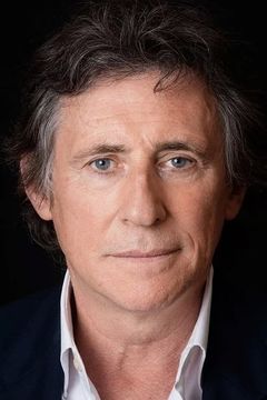 Gabriel Byrne interpreta Augustine