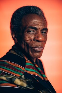 André De Shields interpreta Teddy Dolson