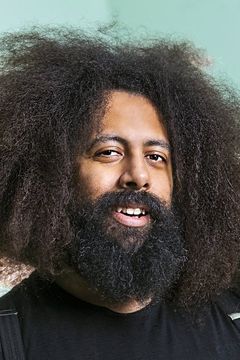 Reggie Watts interpreta Tone Hangers