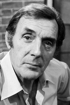 Eric Sykes interpreta Mako