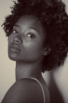 Nona Parker-Johnson interpreta Carmen 'Nova' Riley
