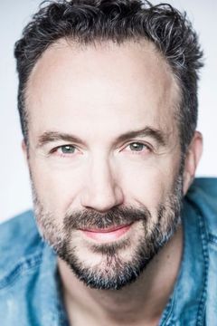 Martin Thibaudeau interpreta Air Force Colonel