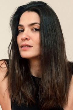 Maria Manoella interpreta Zélia