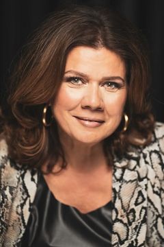 Marina Orsini interpreta Giuliana