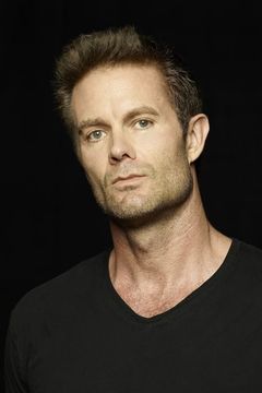 Garret Dillahunt interpreta Jesse