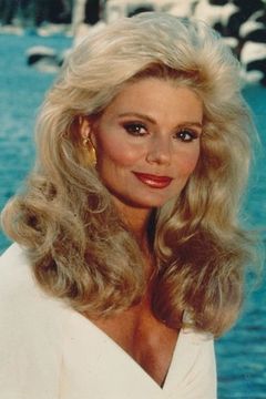 Loni Anderson interpreta Flo (voice)