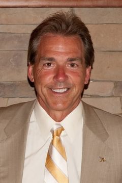 Nick Saban interpreta Himself