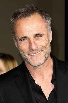 Timothy V. Murphy interpreta Seth