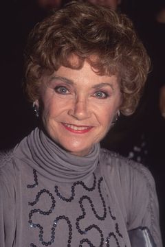 Estelle Getty interpreta Middle-Aged Woman