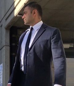 Alireza Mirmontazeri interpreta Wedding Guest