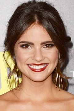 Shelley Hennig interpreta Malia Tate