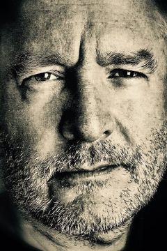 Grant Harvey interpreta Connor