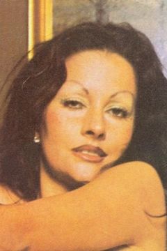 Maria Mancini interpreta Prostitute (uncredited)