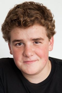 Justin Marco interpreta Gary Age 13