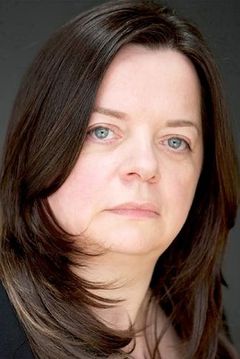 Helen Norton interpreta Mrs Parker
