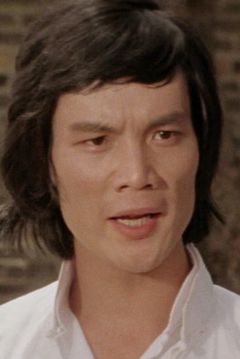 Tino Wong Cheung interpreta Hsi San