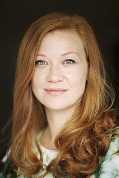 Franziska Arndt interpreta Leonie van de Loo