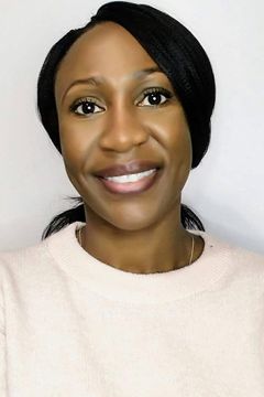 Denesha Lee-Labiuk interpreta Government Agent
