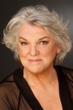 Tyne Daly interpreta Maxine Gray