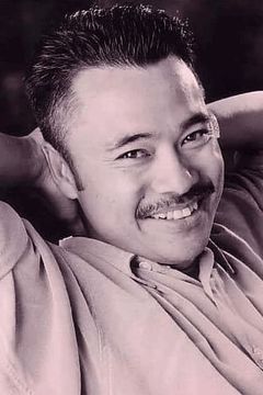 Richard Yee interpreta Little Phat