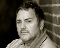 George Rossi interpreta Triage Medic