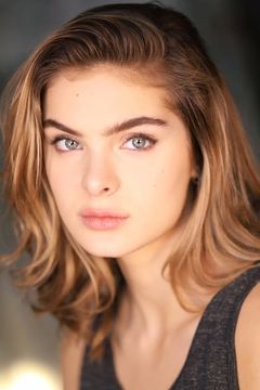 Brighton Sharbino interpreta Abby Beam