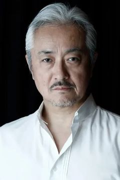 Kazuhiro Yamaji interpreta Daisuke Kurokawa / Doctor (voice)