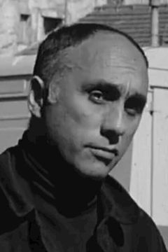 Marcel Bluwal interpreta Man in Tweed