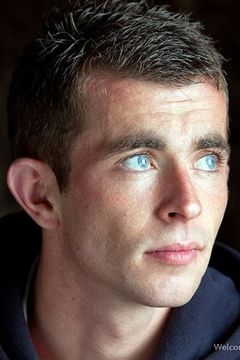 Paul Brannigan interpreta McLaughlin