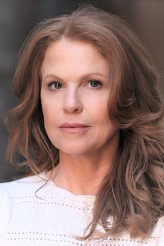 Suzanne R. Neff interpreta Susan Hilliard