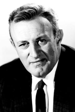 Lee J. Cobb interpreta Johnny Friendly