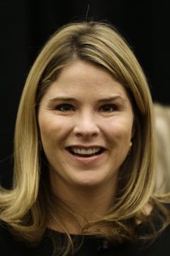 Jenna Bush Hager interpreta Self (archive footage) (uncredited)