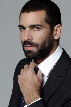 Rubén Cortada interpreta Faruq Ben Barek