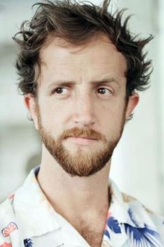 Sylvain Lazard interpreta New auxiliary