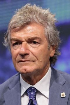 Giancarlo Antognoni interpreta se stesso