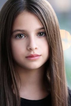 Madelyn Lazar interpreta Cassady O'Brien