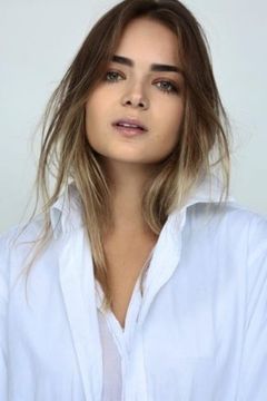 Camila Mayrink interpreta Asisa