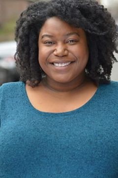 Makia Martin interpreta EEOC Woman (voice)