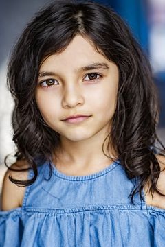Shazdeh Kapadia interpreta Additional Voices (Voice)