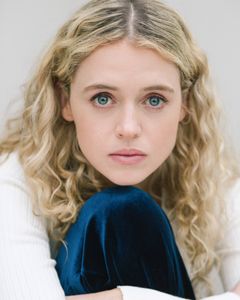 Sofia Oxenham interpreta Tess Tregidden