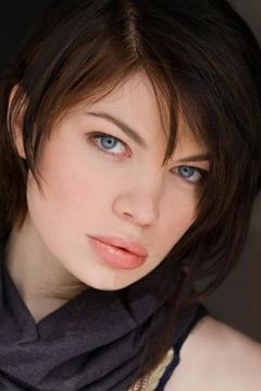 Aidan Dee interpreta Shane's Wife